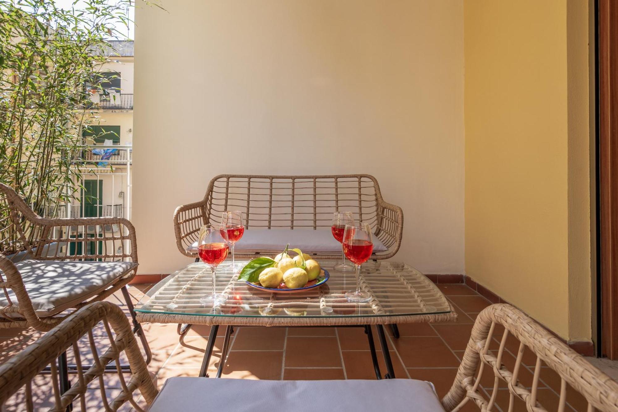 Surya House - Elegant Apartment In Península Sorrentina Exterior foto
